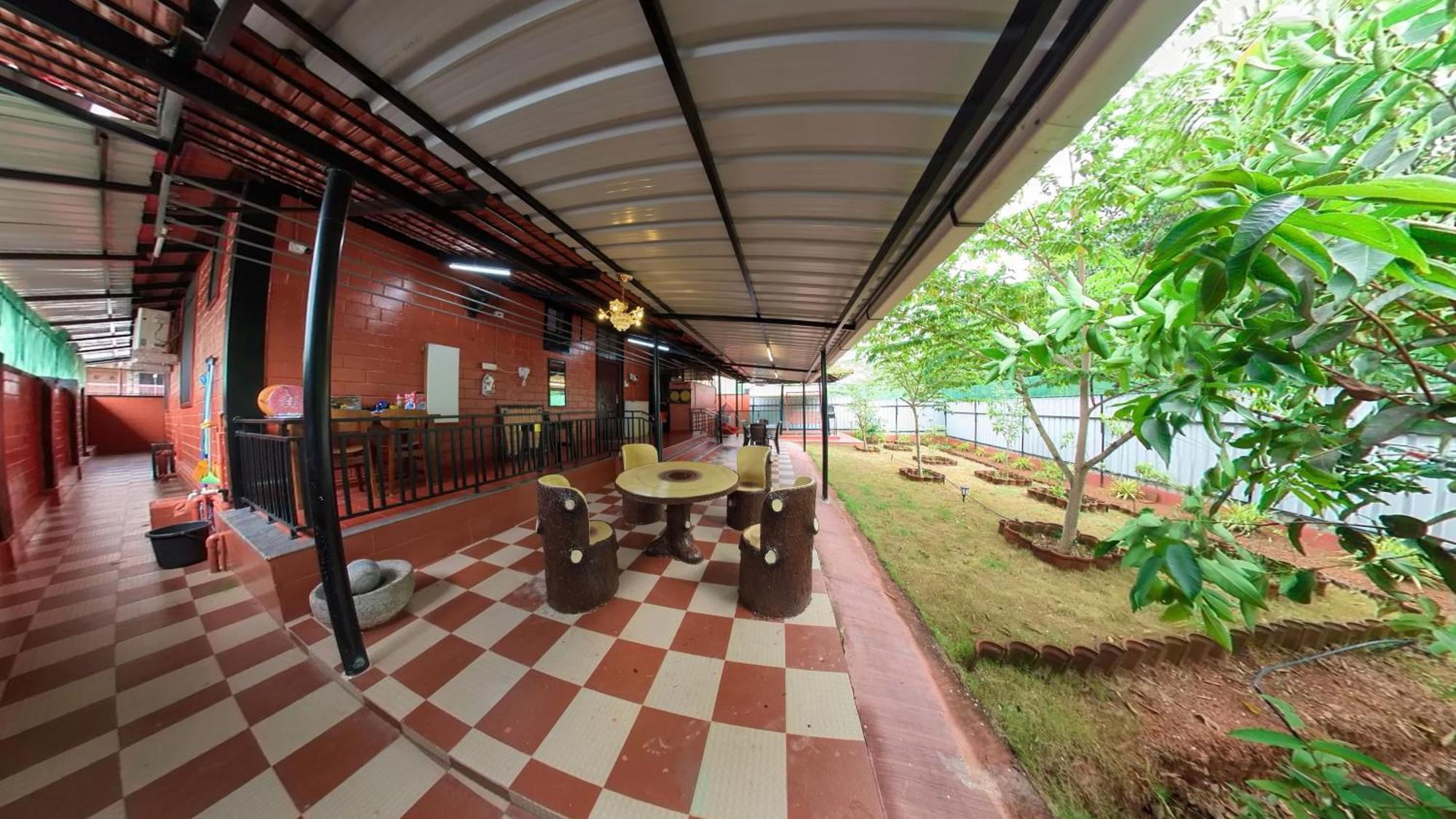 Udupi Homestay - Cottage House - Dendoorkatte エクステリア 写真