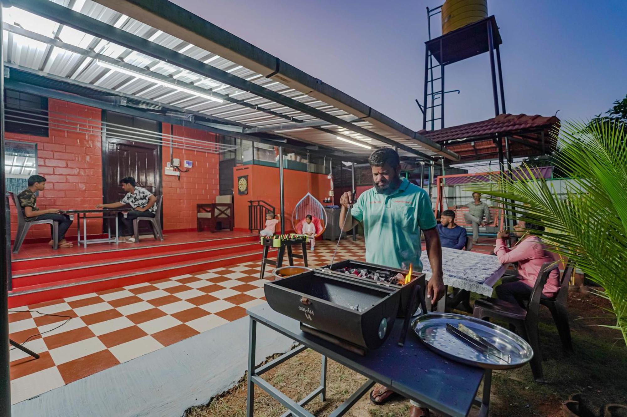 Udupi Homestay - Cottage House - Dendoorkatte エクステリア 写真
