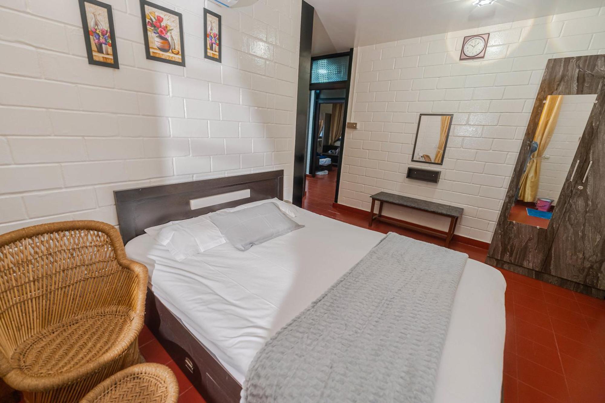 Udupi Homestay - Cottage House - Dendoorkatte エクステリア 写真