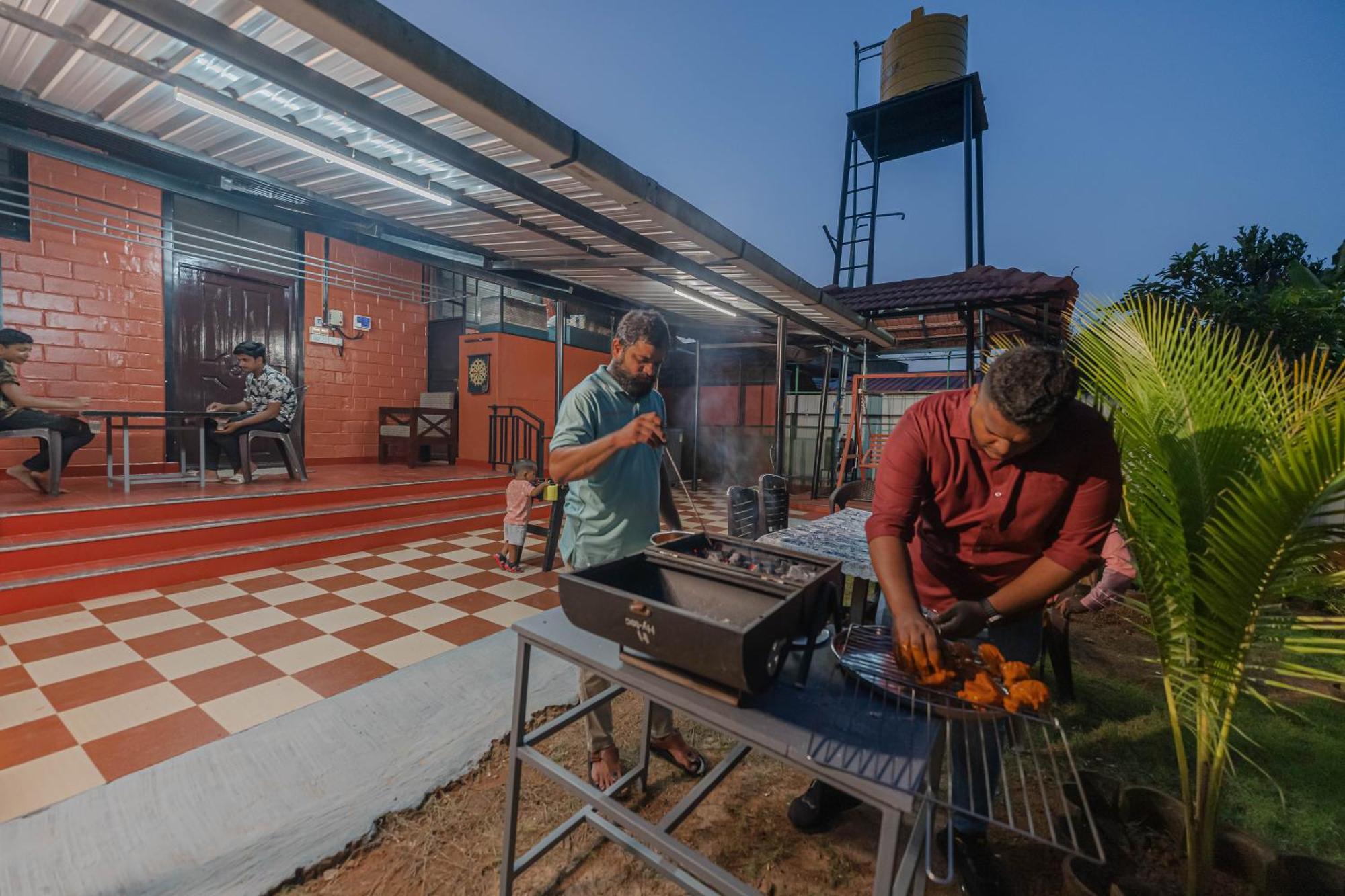 Udupi Homestay - Cottage House - Dendoorkatte エクステリア 写真